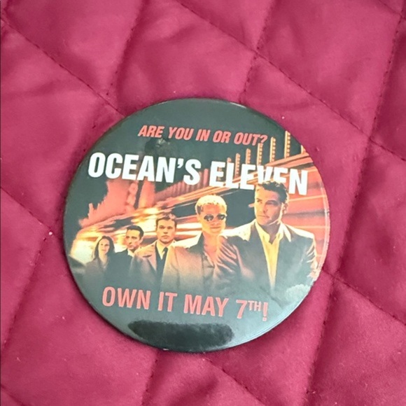 Vintage Jewelry - Vintage Ocean Eleven Brooch